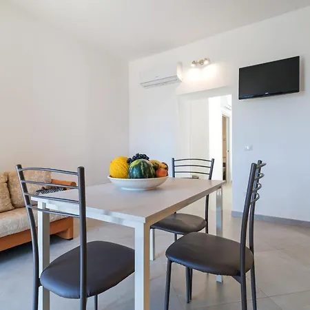 Apartament Gurosai Dorgali