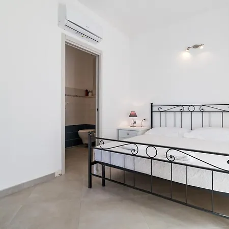 Apartment Gurosai *