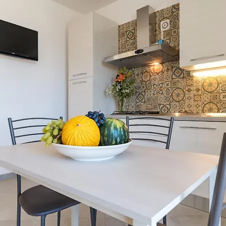 Gurosai Apartment